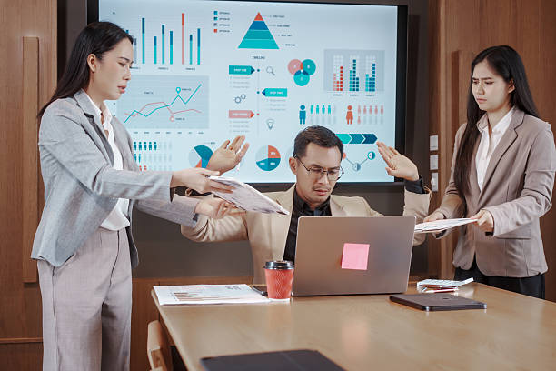 fleet dashboard dubai with too many metrics causing confusion